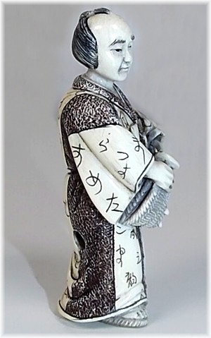 японская нэцкэ из слоновой кости, 1900-20-е гг.