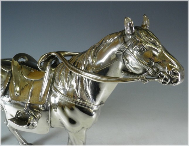 серебрянная скульптура Оседланная Лошадь, Япония, 1900-20-е гг.