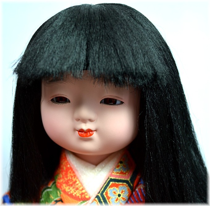 японская традиционная кукла