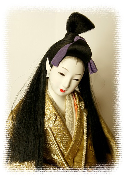 старинная японская кукла  в кимоно