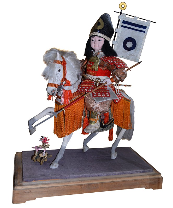 Самурай всадник с копьем и флагом, японская антикварная кукла