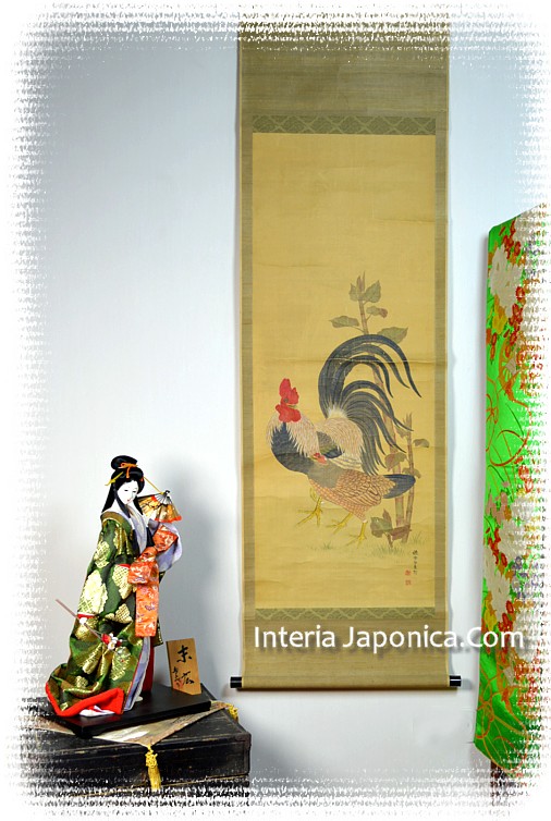 японская акварель на свитке, пояс оби и традиционная японская кукла 