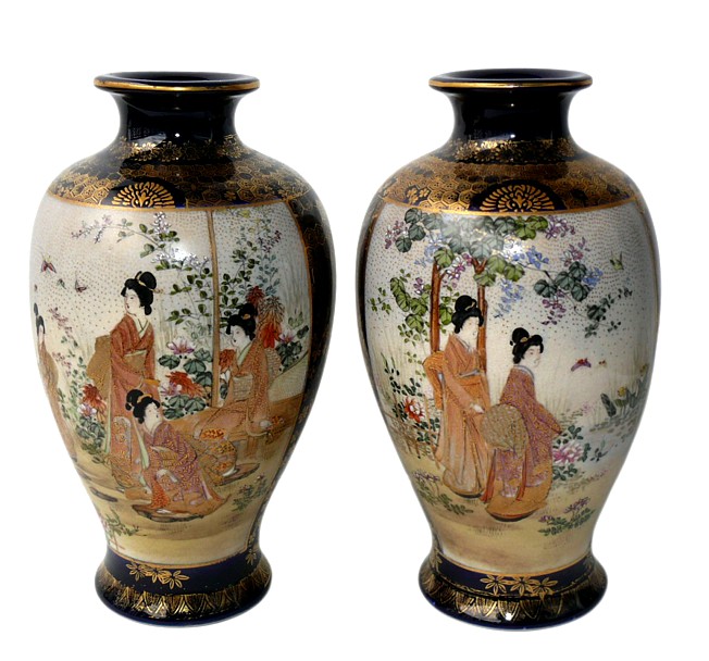 японский старинный фарфор: парные вазы Сацума