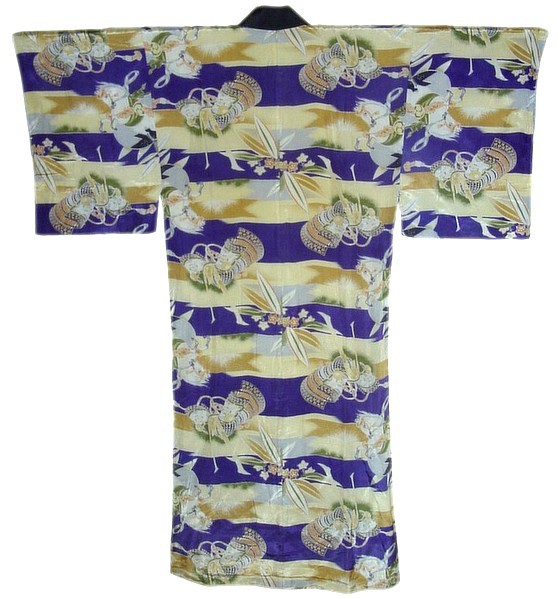 японское традиционное кимоно