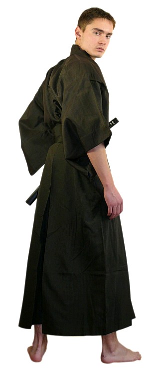 японская одежда : шелковое кимоно и хакама