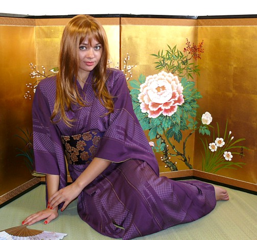 японское традиционное шелковое кимоно - эксклюзивная одежда для дома