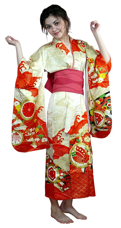 японское кимоно с росписью и вышивкой, 1950-е гг.