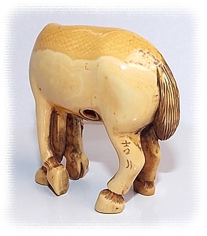 Лошадь, японская антикварная нэцкэ, слоновоая кость, конец эпохи Эдо