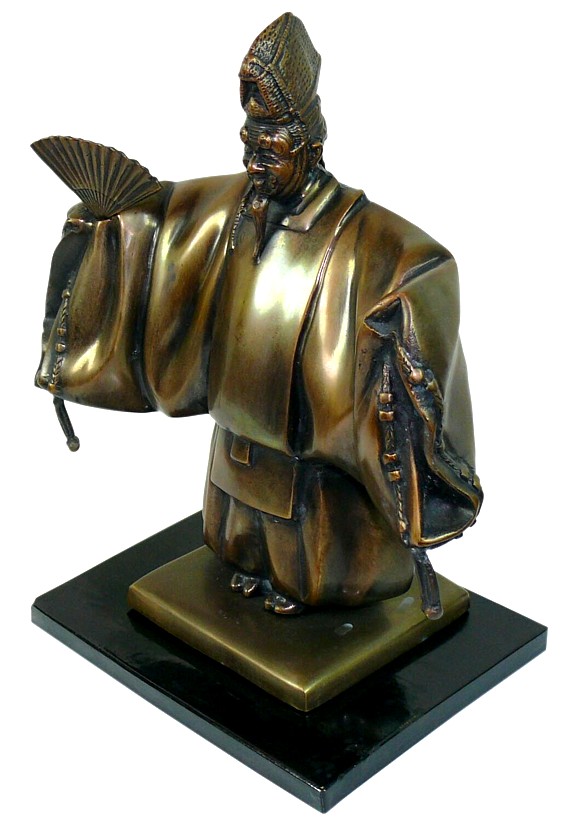 японский антиквариат: бронзовая статуэтка атера в маске и с веером