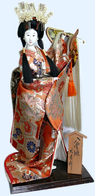 японская старинная кукла Принцесса с самурайским шлемом в руке, Интериа Японика, онлайн магазин