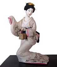 японка в светлом кимоно, статуэтка, Япония, 1950-е гг. 