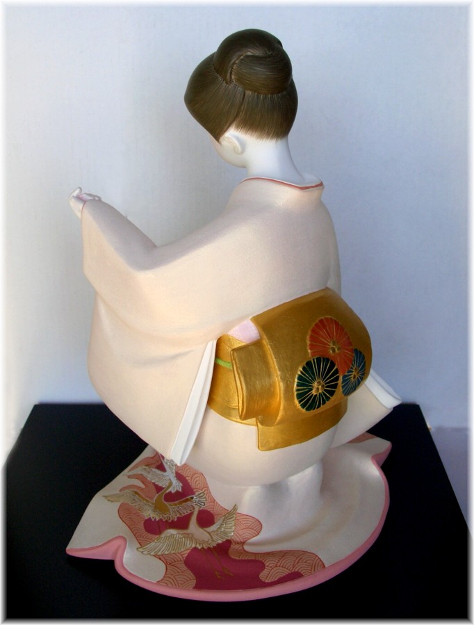 японка в кимоно с узорами, статуэтка из керамики, Япония, 1970-е гг.