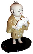 статуэтка Мальчик с зайчиком, керамика, Япония, 1950-е гг.