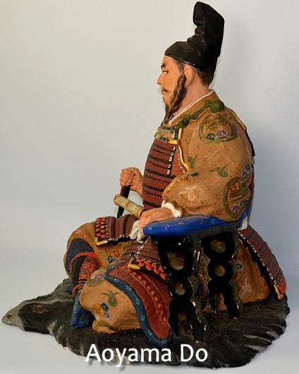 воин с командным веером, японская статуэтка из керамики, 1950-е гг.