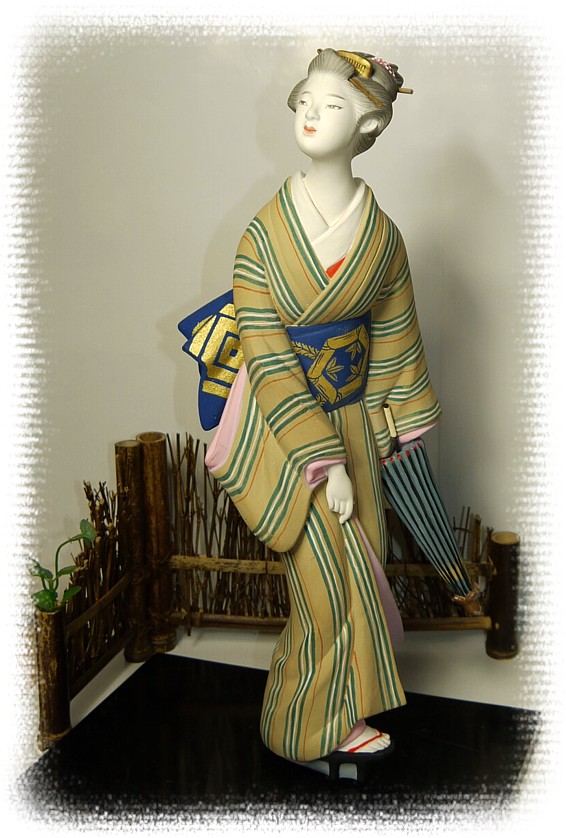 японская статуэтка из керамики мастерских Хаката, 1970-е гг.