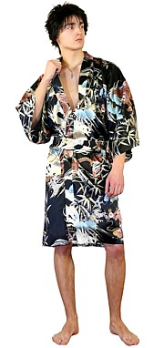 мужской шелковый короткий халат кимоно, сделано в Японии