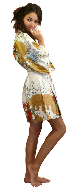 японское кимоно-мини - стильная одежда для дома и отличный подарок девушке