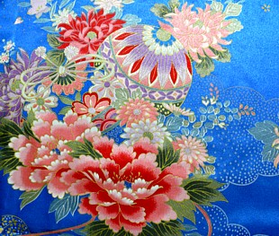 японский  халатик-кимоно, деталь рисунка ткани