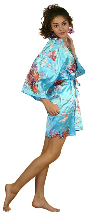 японский халатик-кимоно - оригинальный подарок девушке