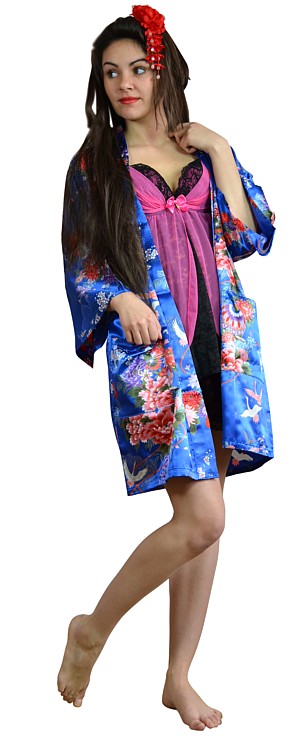 японский халатик-кимоно - стильный подарок девушке