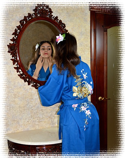 японский халатик-кимоно с вышивкой