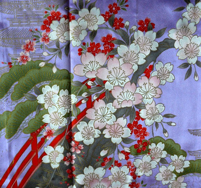 рисунок ткани японского женского халатика-кимоно