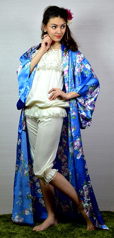шелковый женский халат в японском стиле, сделано в Японии