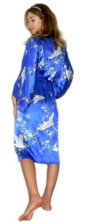 японский шелковый халатик-кимоно