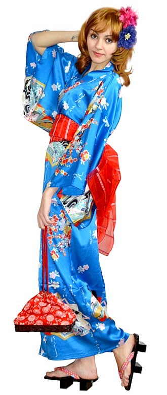 японское шелковое кимоно и пояс-оби