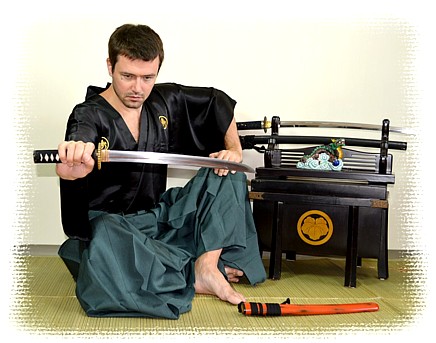 японские подставки для мечей катана, вакидзаси, танто