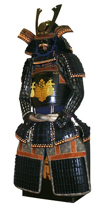 доспехи самурая эпохи Эдо с фамильным гербом в виде павлонии