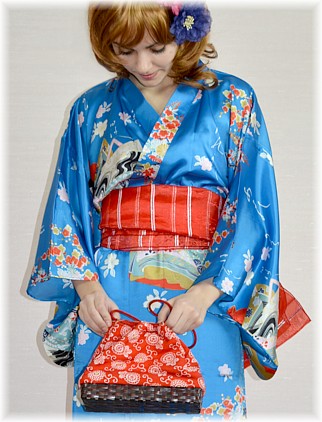 японское кимоно и сумочка