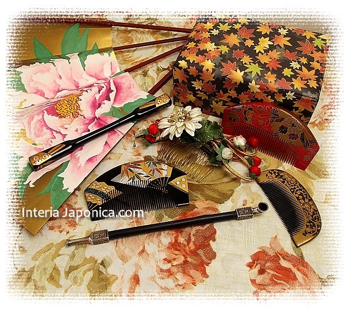 японские антикварные украшения прически, веер и курительная трубка