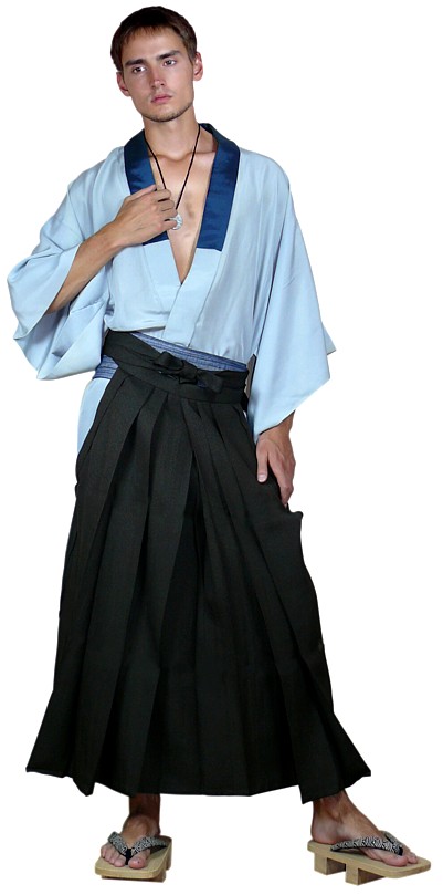 японские традиционные хакама, кимоно и деревянная обувь гэта